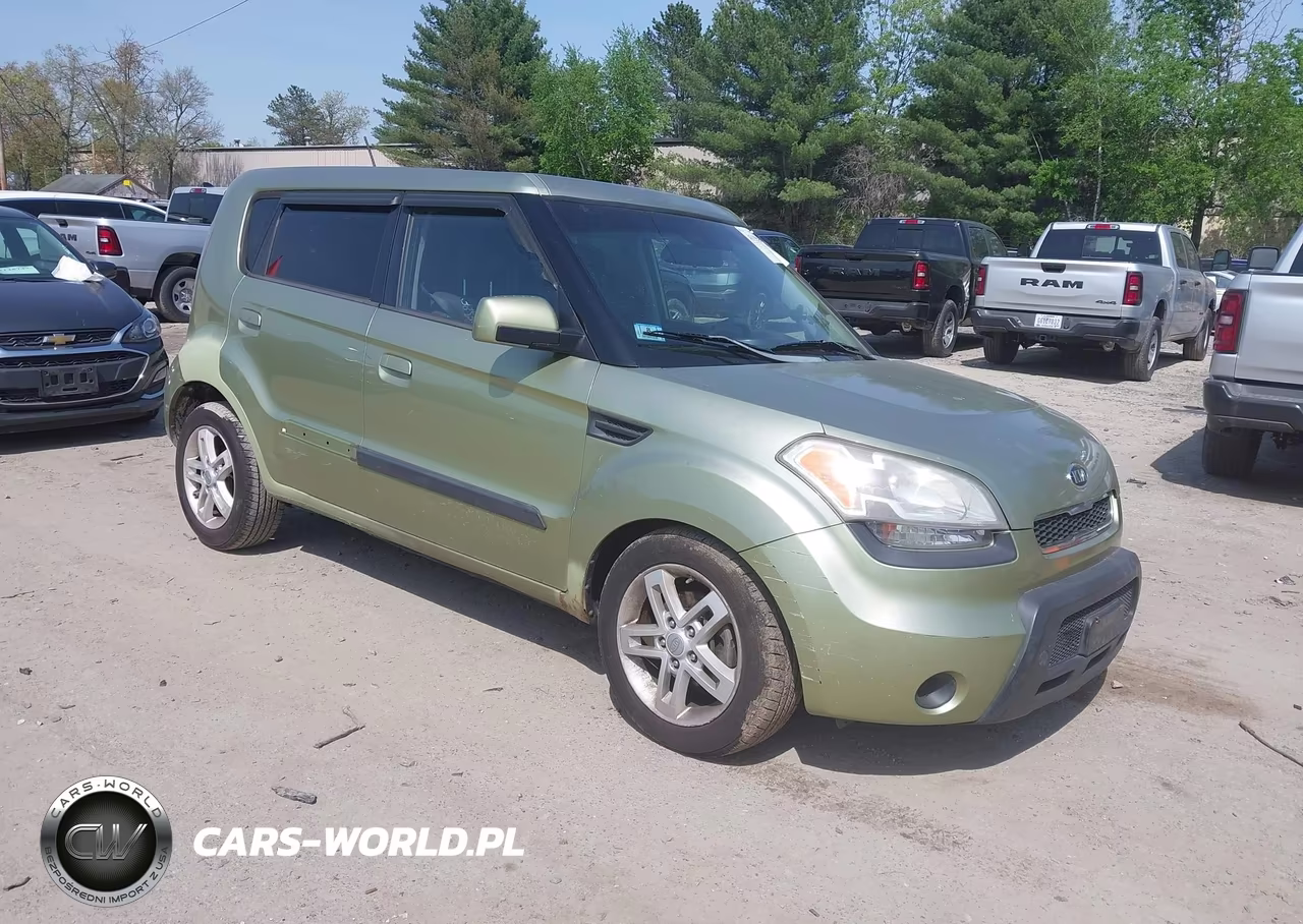 2010 Kia Soul +