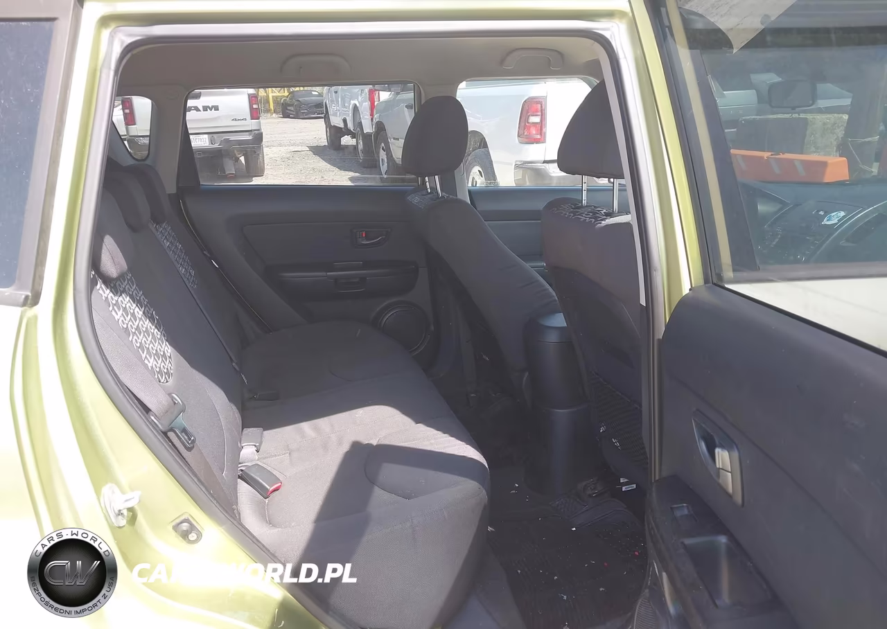 2010 Kia Soul + VIN:KNDJT2A24A7117046 - 8