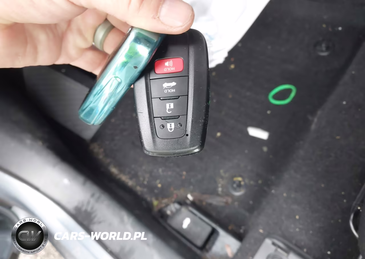 2020 Toyota Corolla Hybrid Le VIN:JTDEBRBE7LJ012660 - 11