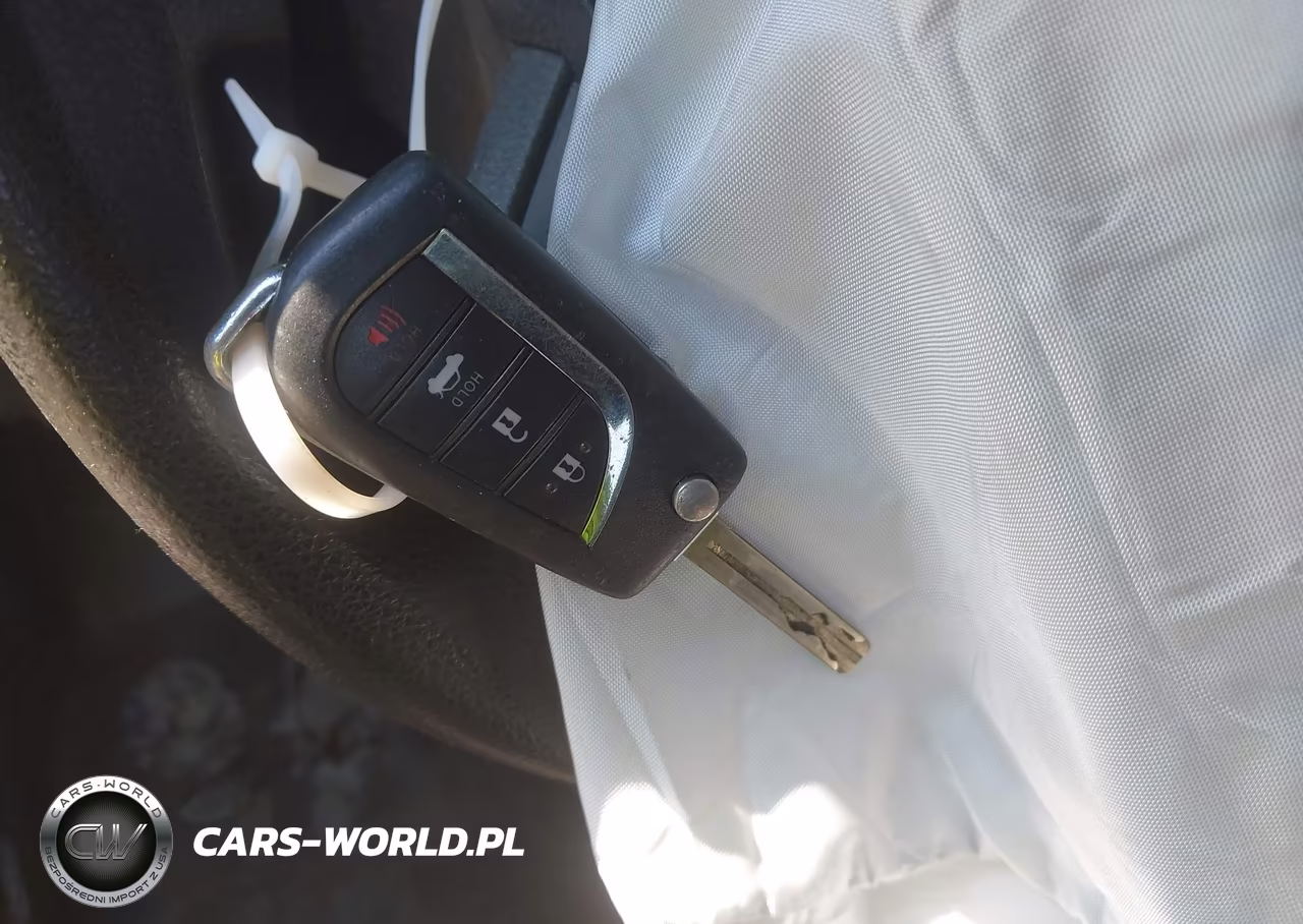 2019 Toyota Camry Le VIN:4T1B11HKXKU770618 - 11