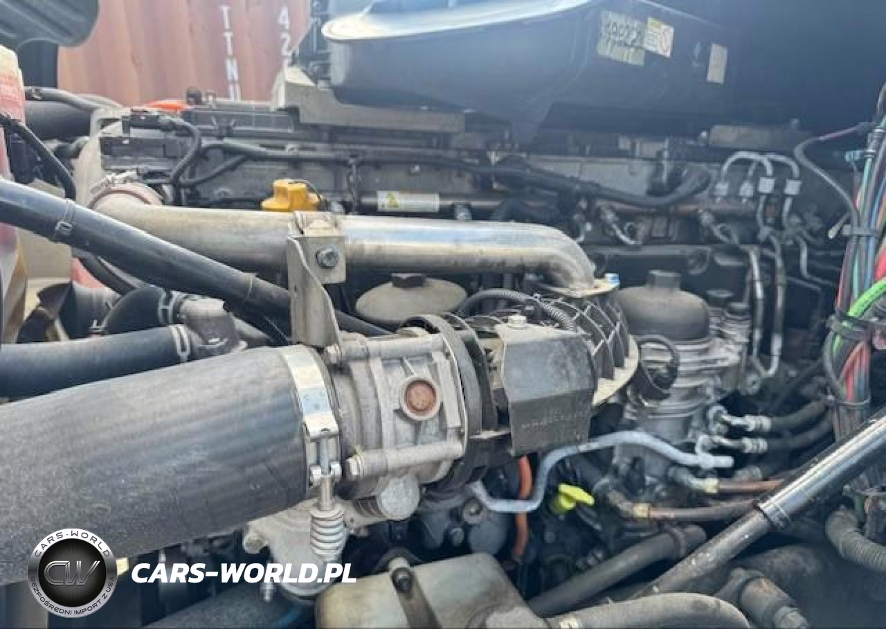 2016 Freightliner Cascadia 125 VIN:3AKJGLD53GSHE0878 - 10