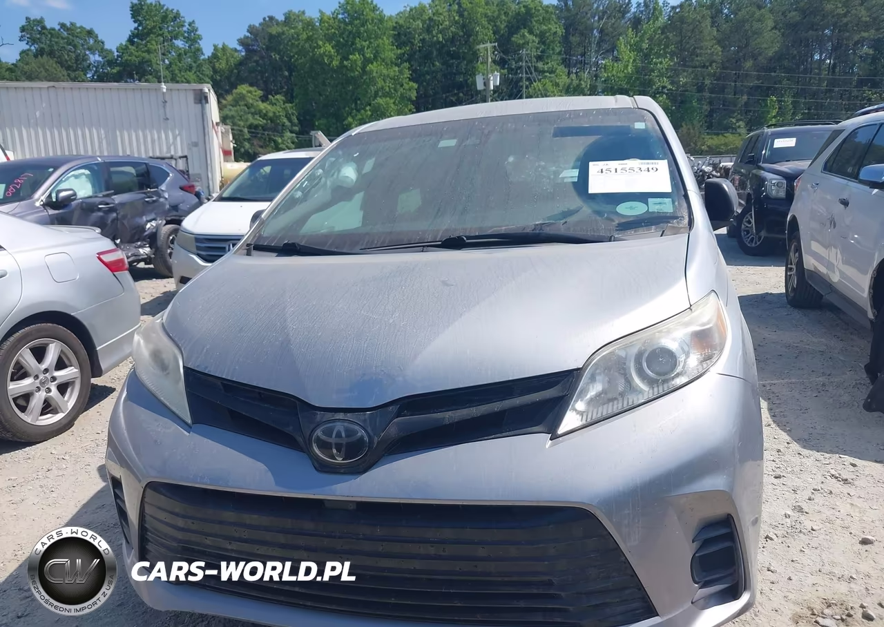 2018 Toyota Sienna L 7 Passenger VIN:5TDZZ3DC6JS942443 - 12