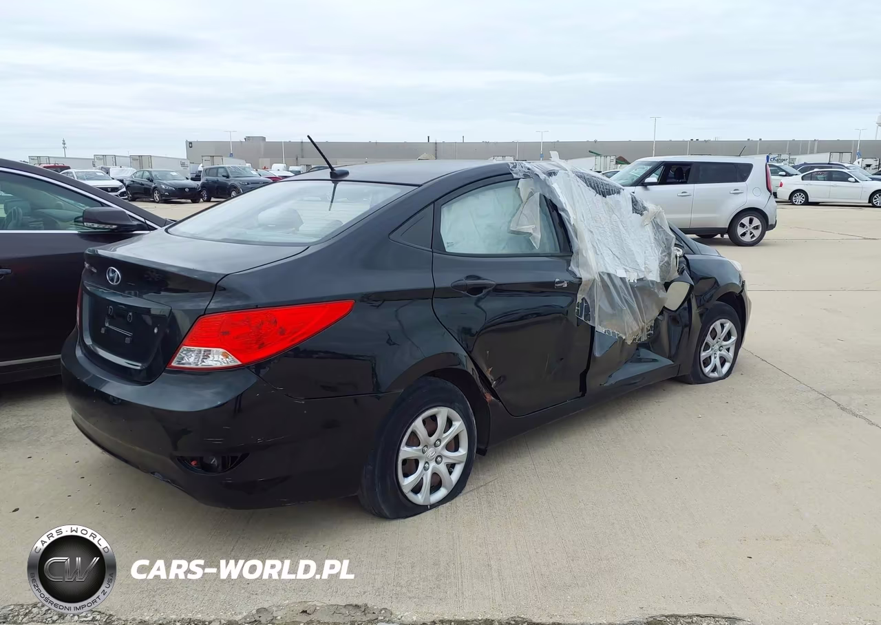 2013 Hyundai Accent Gls VIN:KMHCT4AE1DU310397 - 4