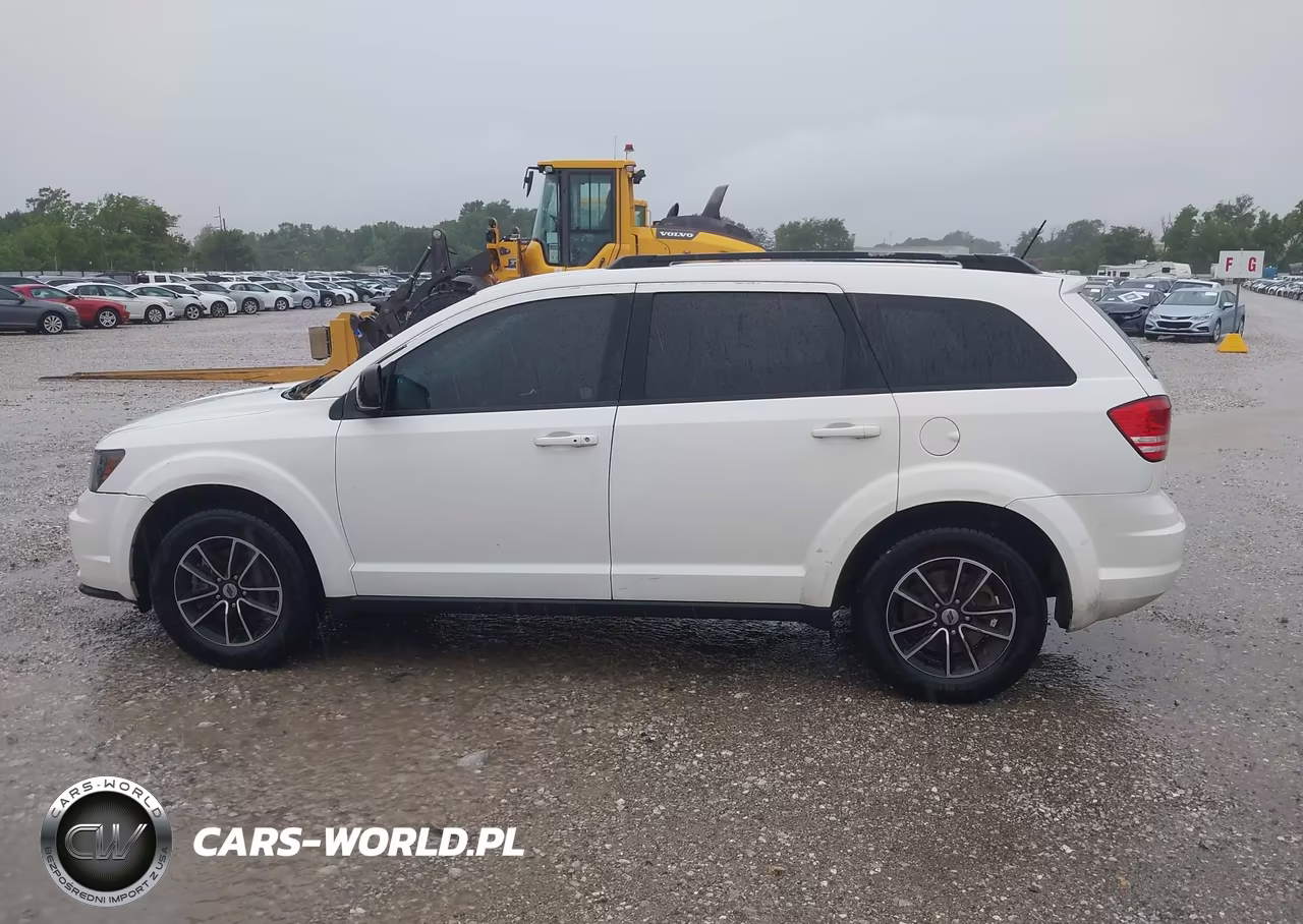 2018 Dodge Journey Se VIN:3C4PDCAB1JT216660 - 14