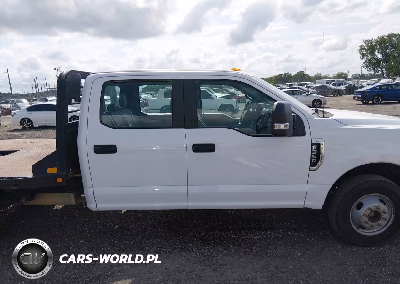 2017 Ford F-350 Chassis Xl VIN:1FD8W3G62HEB62641 - 13