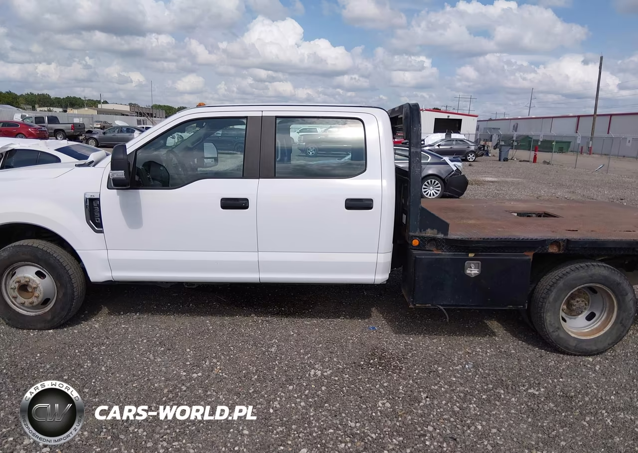 2017 Ford F-350 Chassis Xl VIN:1FD8W3G62HEB62641 - 14