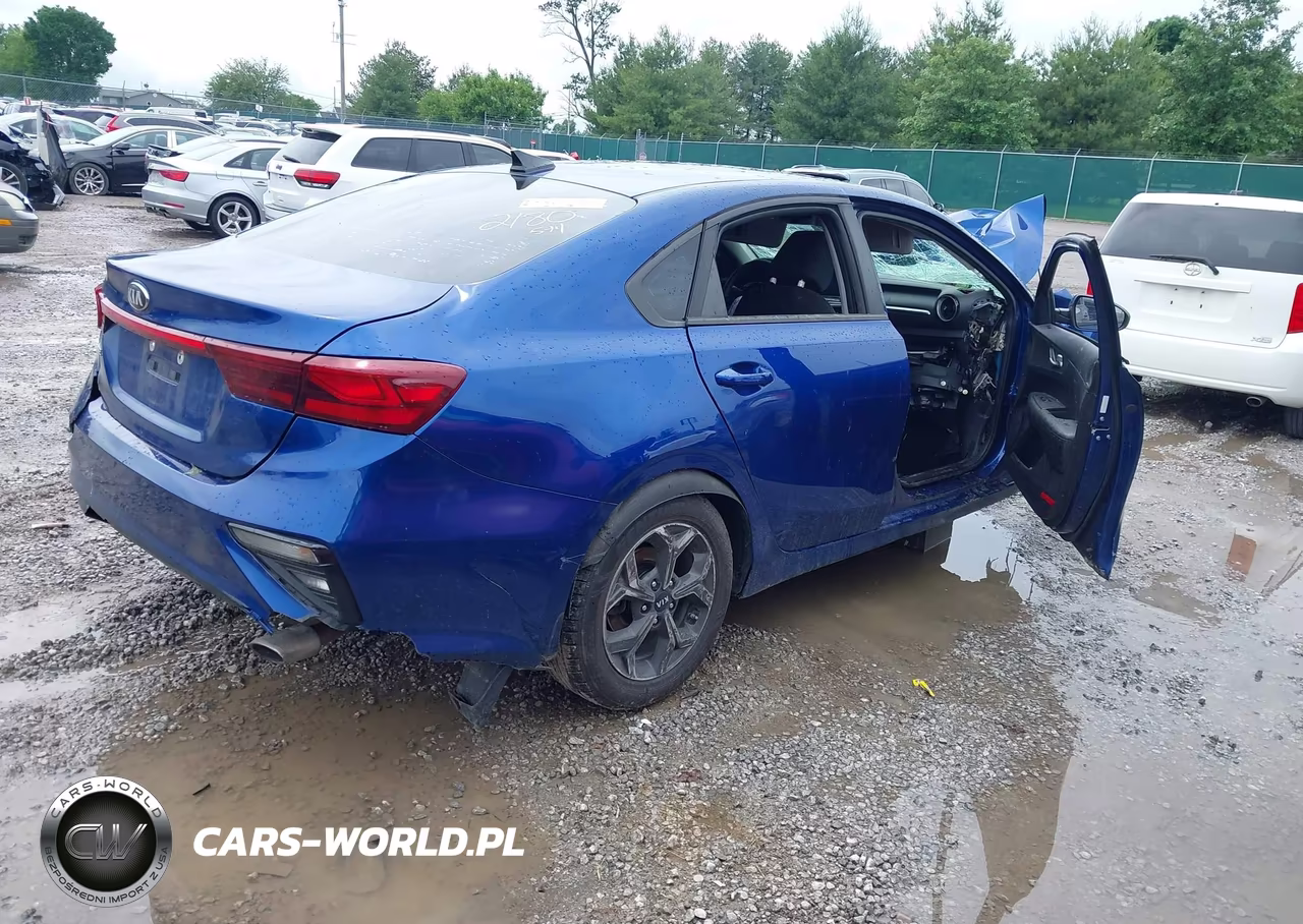 2019 Kia Forte Lxs VIN:3KPF24AD1KE052180 - 4