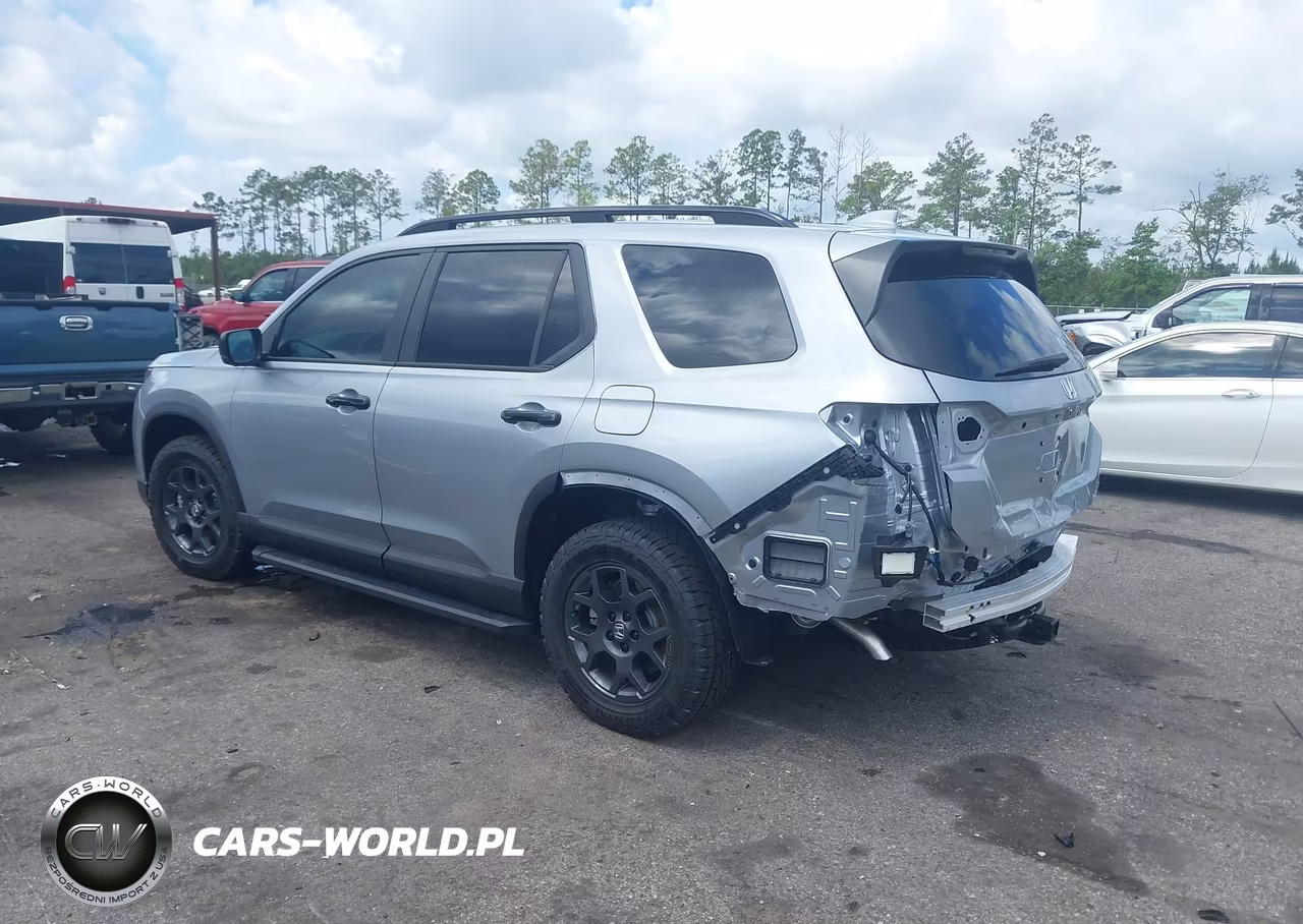 2026 Honda Pilot Trailsport VIN:5FNYG1H6XTB018234 - 3
