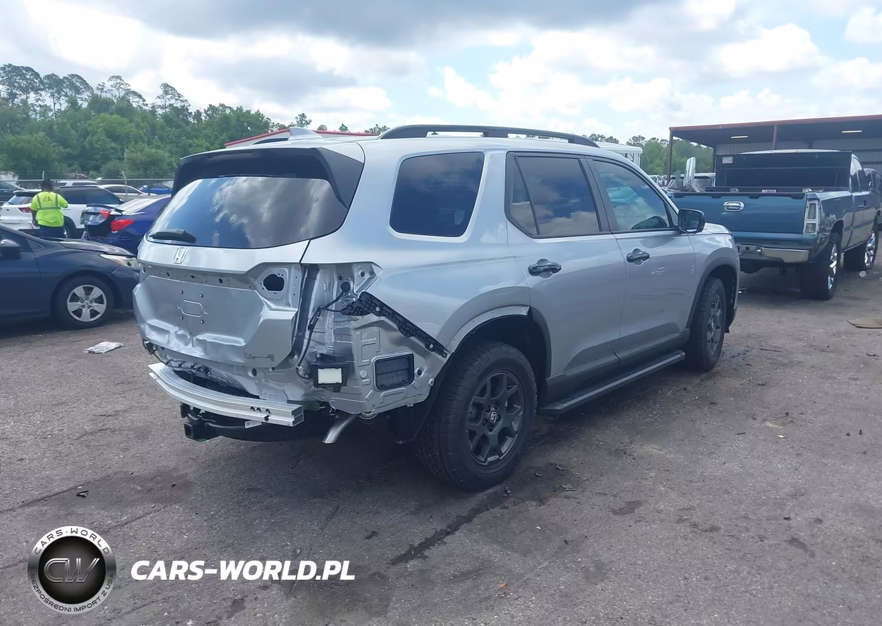 2026 Honda Pilot Trailsport VIN:5FNYG1H6XTB018234 - 4