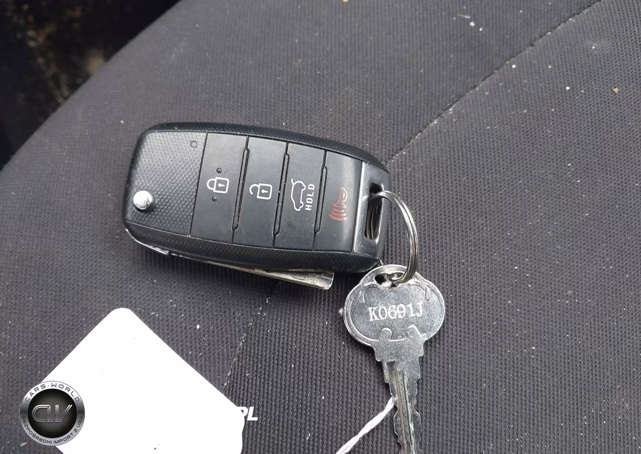 2017 Kia Soul VIN:KNDJN2A25H7430613 - 11