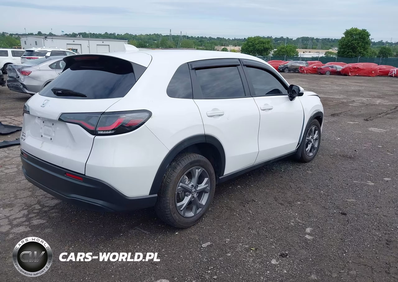 2026 Honda Hr-V Awd Lx VIN:3CZRZ2H36TM742678 - 4