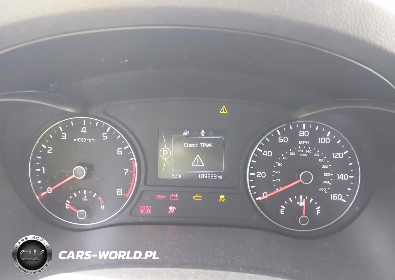 2018 Kia Optima Lx VIN:5XXGT4L39JG262523 - 7