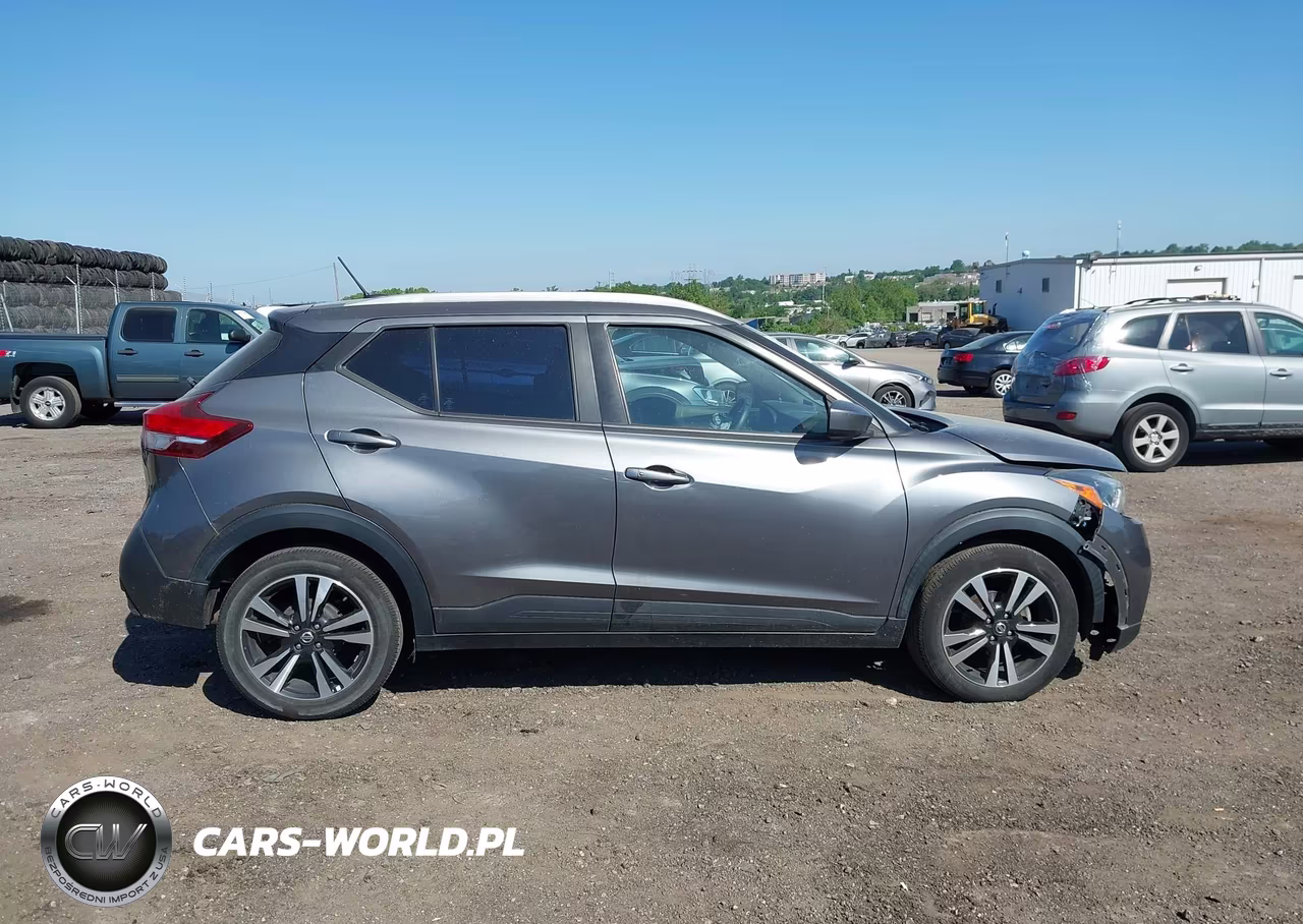 2019 Nissan Kicks Sv VIN:3N1CP5CU3KL537636 - 13