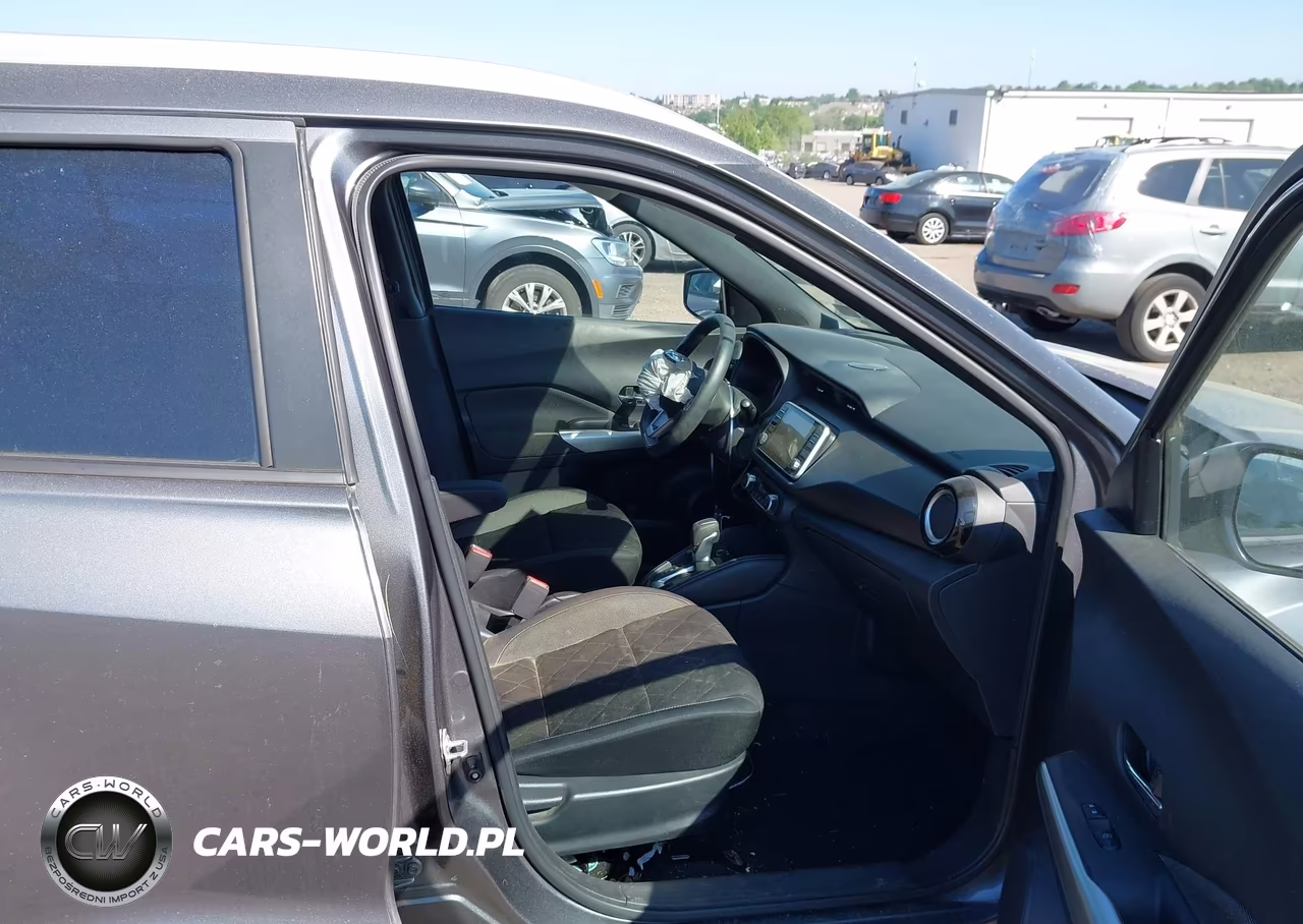2019 Nissan Kicks Sv VIN:3N1CP5CU3KL537636 - 5