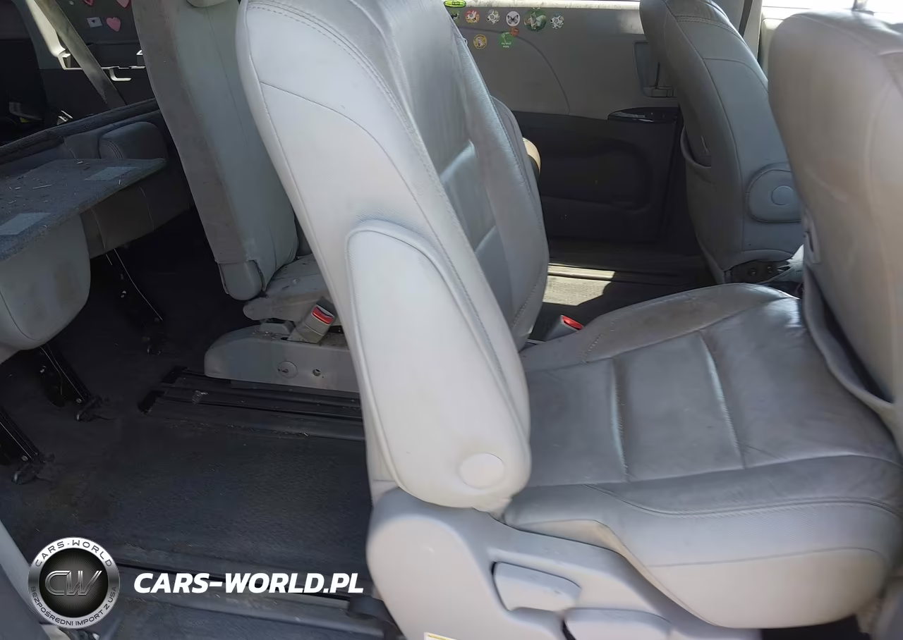 2016 Toyota Sienna Xle-Xle 8 Passenger VIN:5TDYK3DC2GS749585 - 8