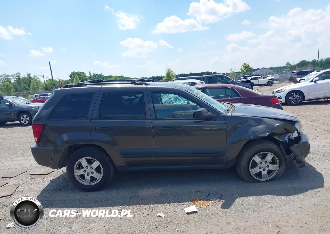 2005 Jeep Grand Cherokee Laredo VIN:1J4HR48N15C712985 - 13