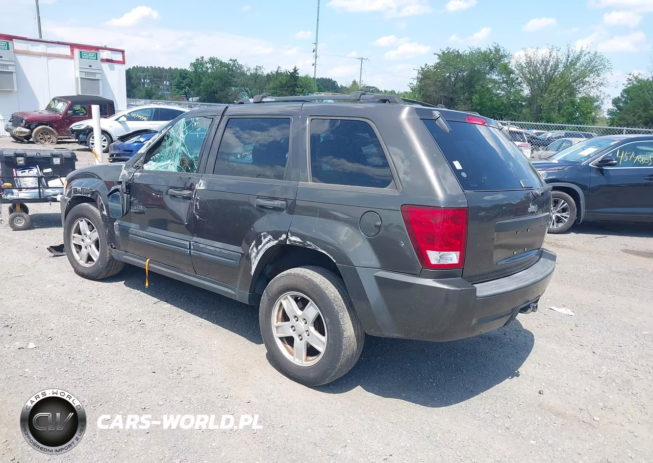 2005 Jeep Grand Cherokee Laredo VIN:1J4HR48N15C712985 - 3