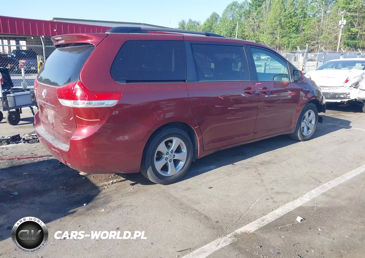 2012 Toyota Sienna Le V6 8 Passenger VIN:5TDKK3DC3CS191441 - 4