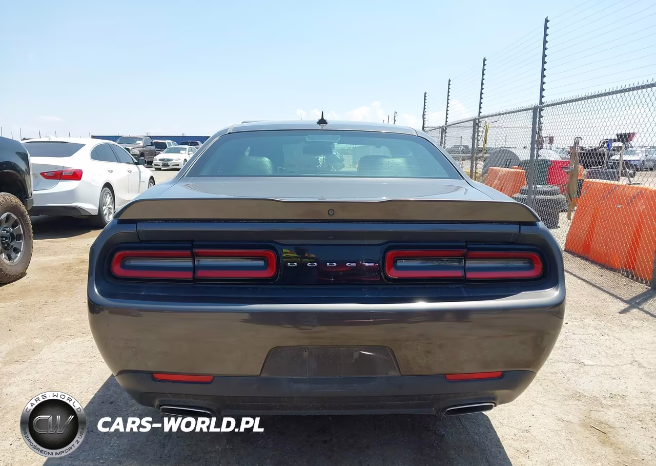 2015 Dodge Challenger Sxt Plus VIN:2C3CDZBG1FH901404 - 16