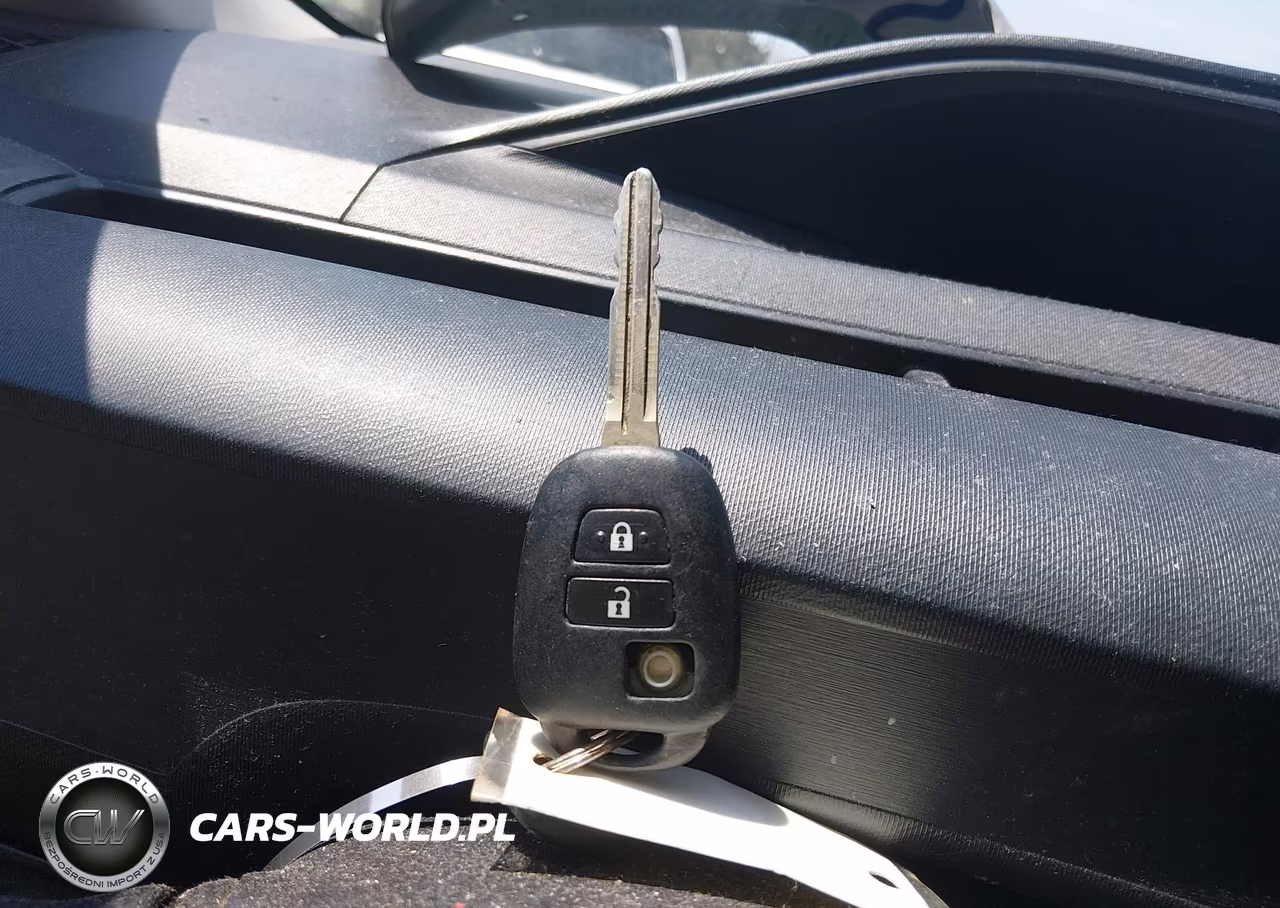 2013 Toyota Prius C One VIN:JTDKDTB36D1044235 - 11