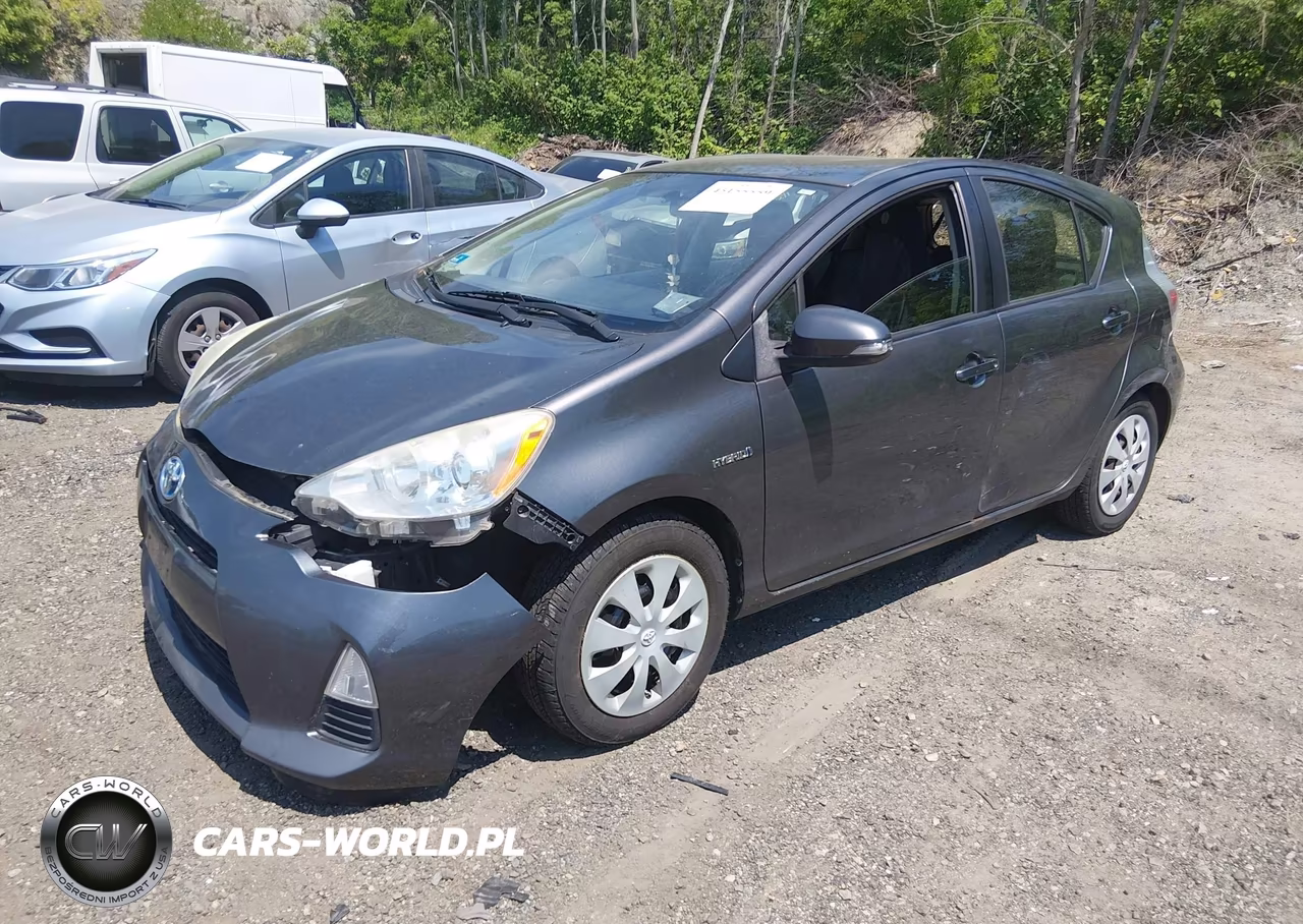 2013 Toyota Prius C One VIN:JTDKDTB36D1044235 - 2