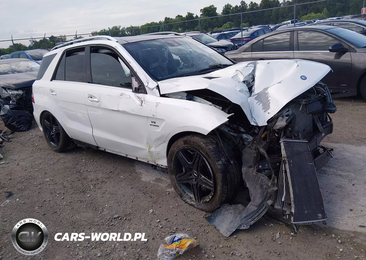 2014 Mercedes-Benz Ml 63 Amg 4Matic – zdjęcie 1 z 17