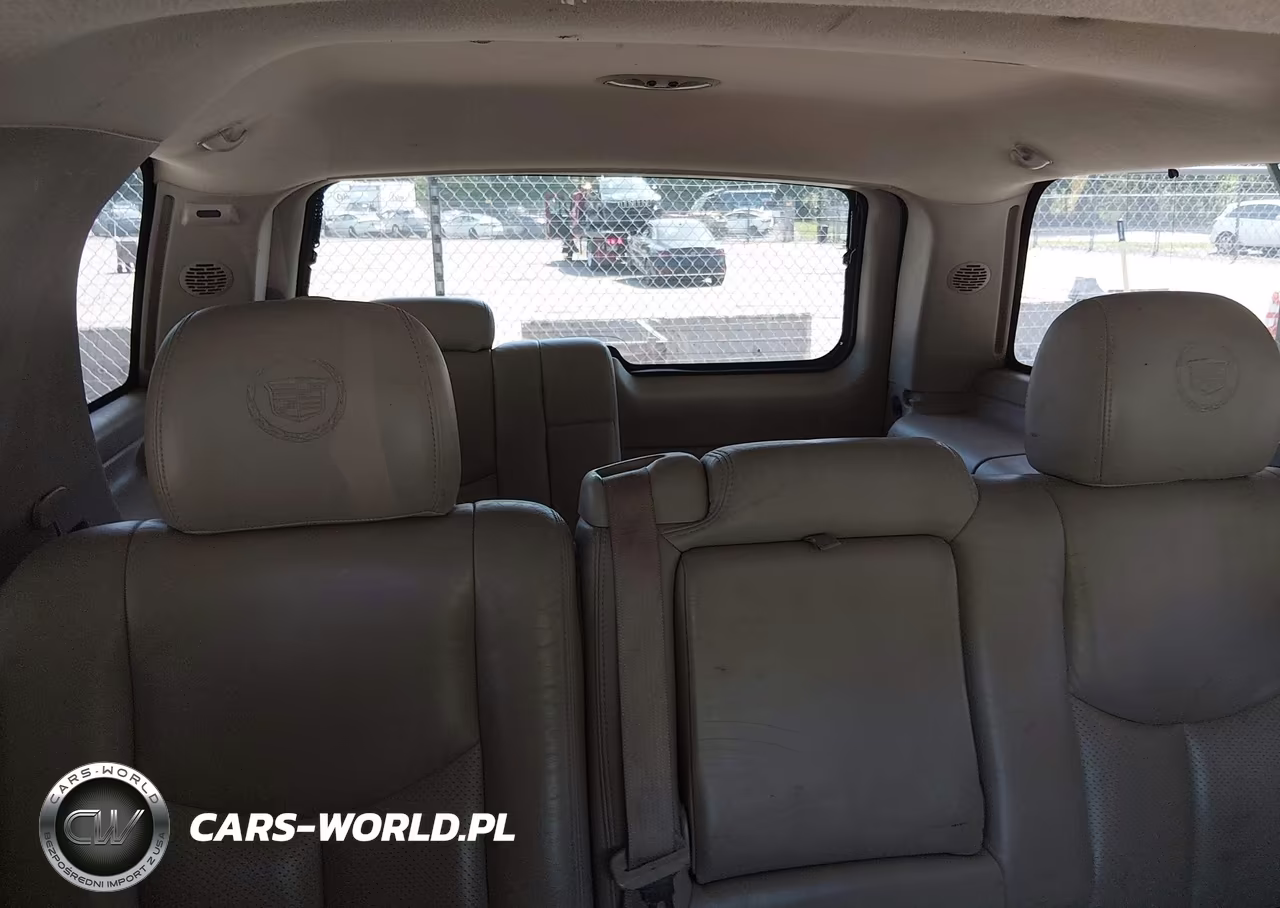 2003 Cadillac Escalade Standard VIN:1GYEK63N43R135440 - 8