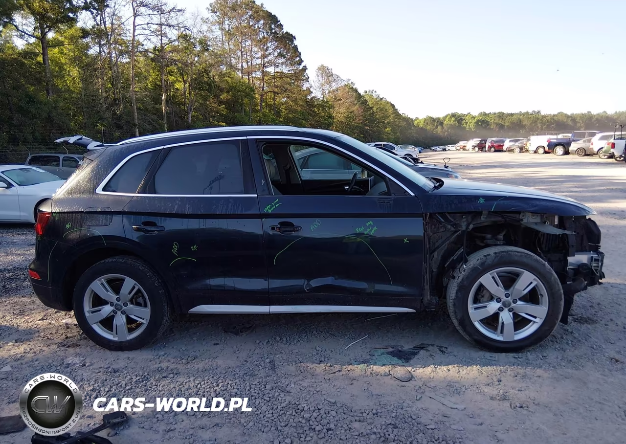 2019 Audi Q5 45 Premium VIN:WA1BNAFY3K2135858 - 14