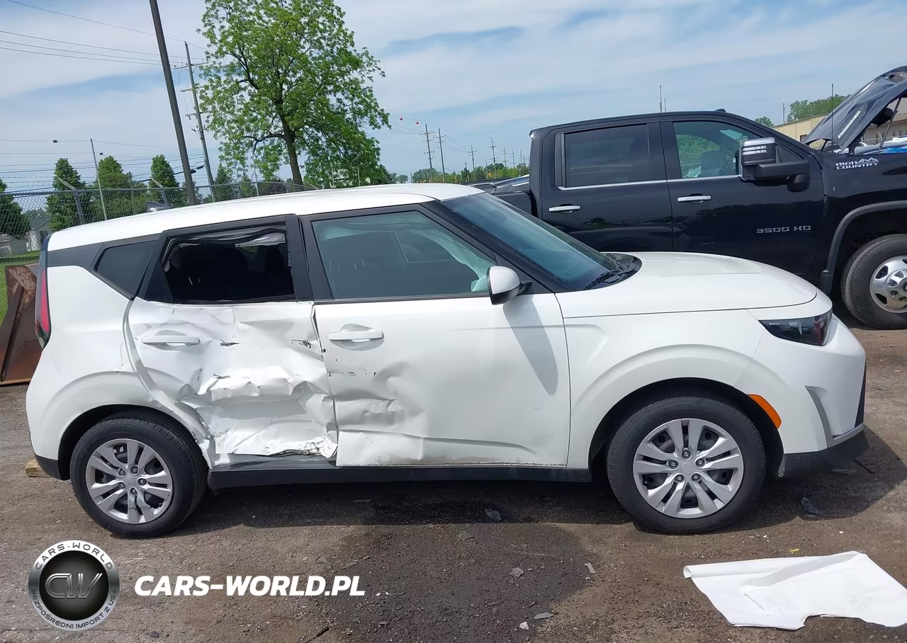 2023 Kia Soul Lx VIN:KNDJ23AU7P7847276 - 13