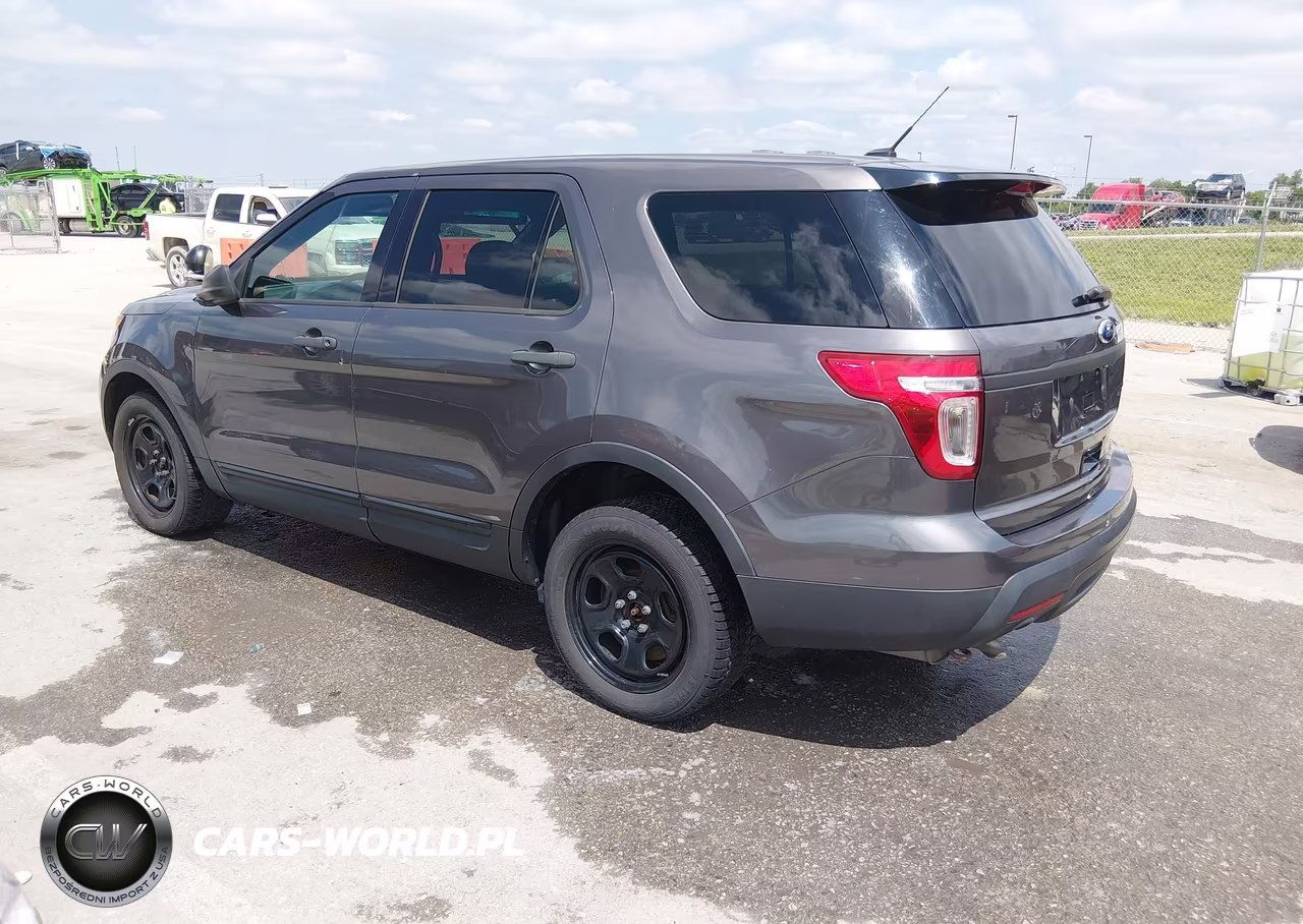 2015 Ford Utility Police Interceptor VIN:1FM5K8AR0FGC51625 - 3
