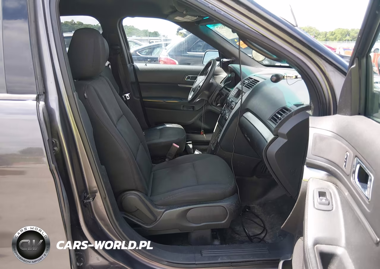 2015 Ford Utility Police Interceptor VIN:1FM5K8AR0FGC51625 - 5