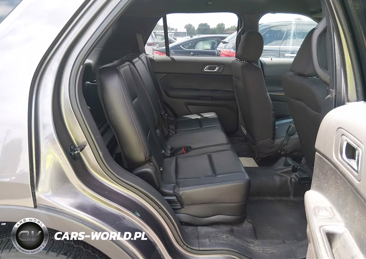 2015 Ford Utility Police Interceptor VIN:1FM5K8AR0FGC51625 - 8
