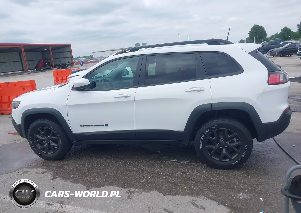 2020 Jeep Cherokee Upland 4X4 VIN:1C4PJMCXXLD553179 - 14