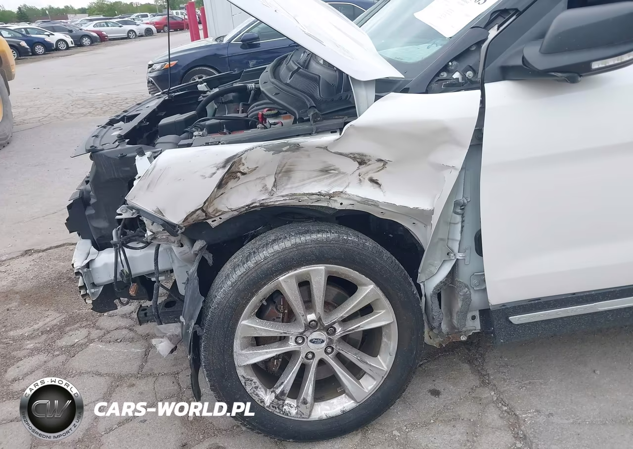 2019 Ford Explorer Xlt VIN:1FM5K8D88KGB20049 - 6