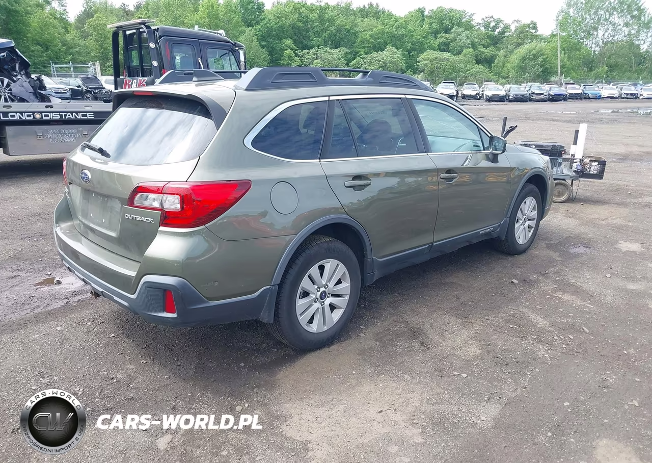 2019 Subaru Outback 2.5I Premium VIN:4S4BSAFC3K3212530 - 4