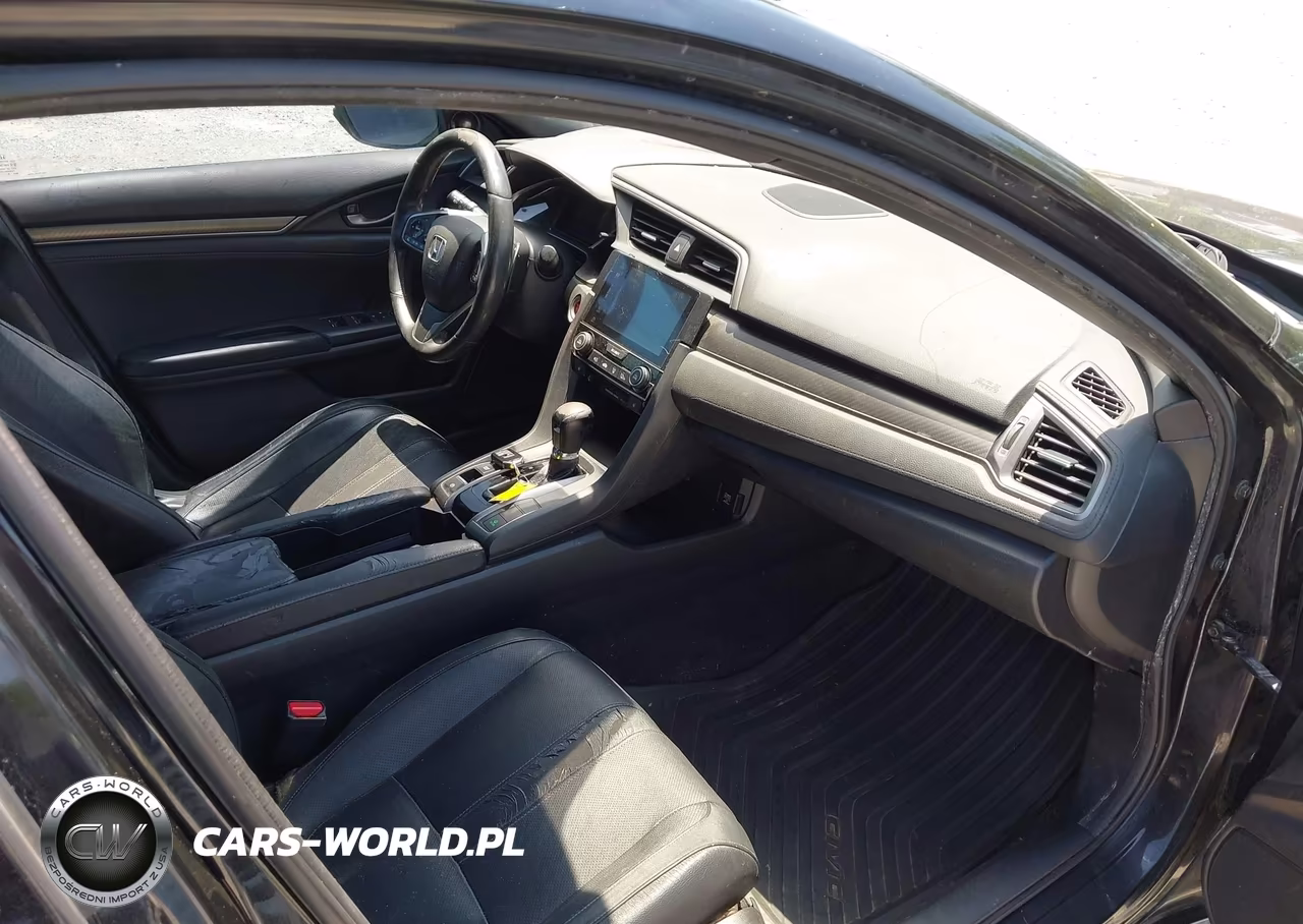 2017 Honda Civic Sport Touring VIN:SHHFK7H95HU218222 - 5