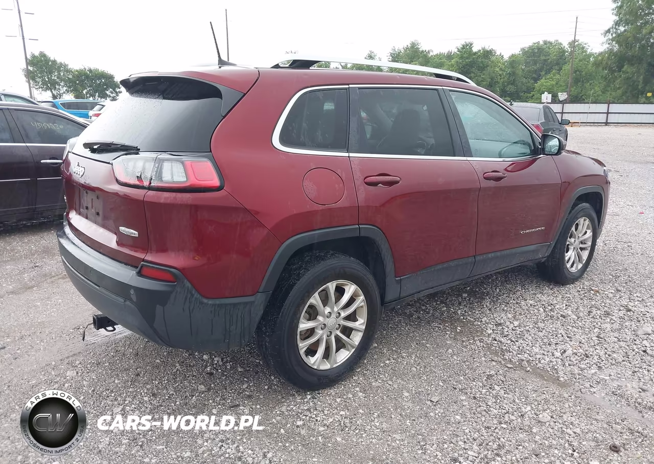 2019 Jeep Cherokee Latitude 4X4 VIN:1C4PJMCB9KD437765 - 4
