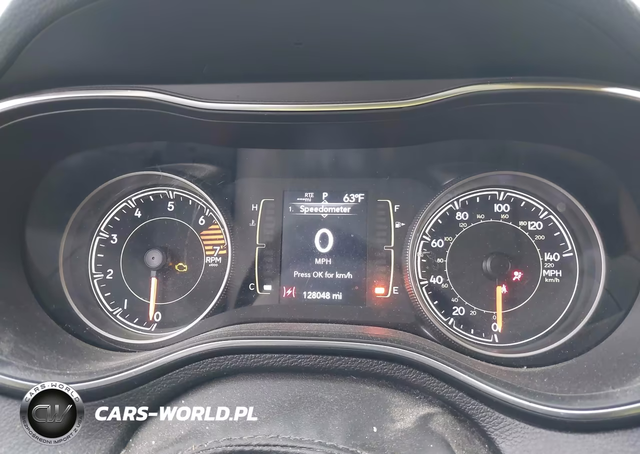 2019 Jeep Cherokee Latitude 4X4 VIN:1C4PJMCB9KD437765 - 7