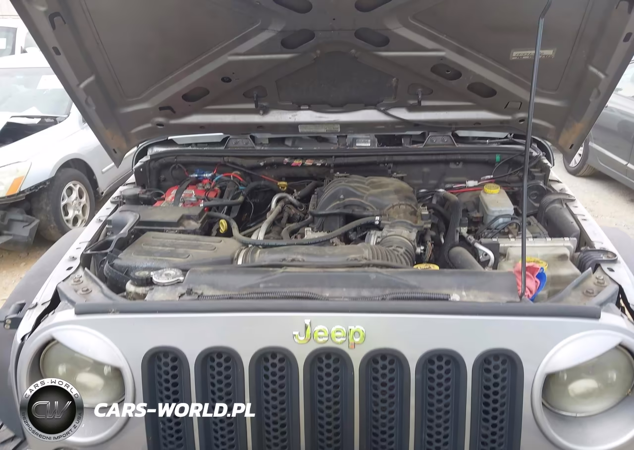 2013 Jeep Wrangler Unlimited Sport VIN:1C4BJWDG3DL545601 - 10