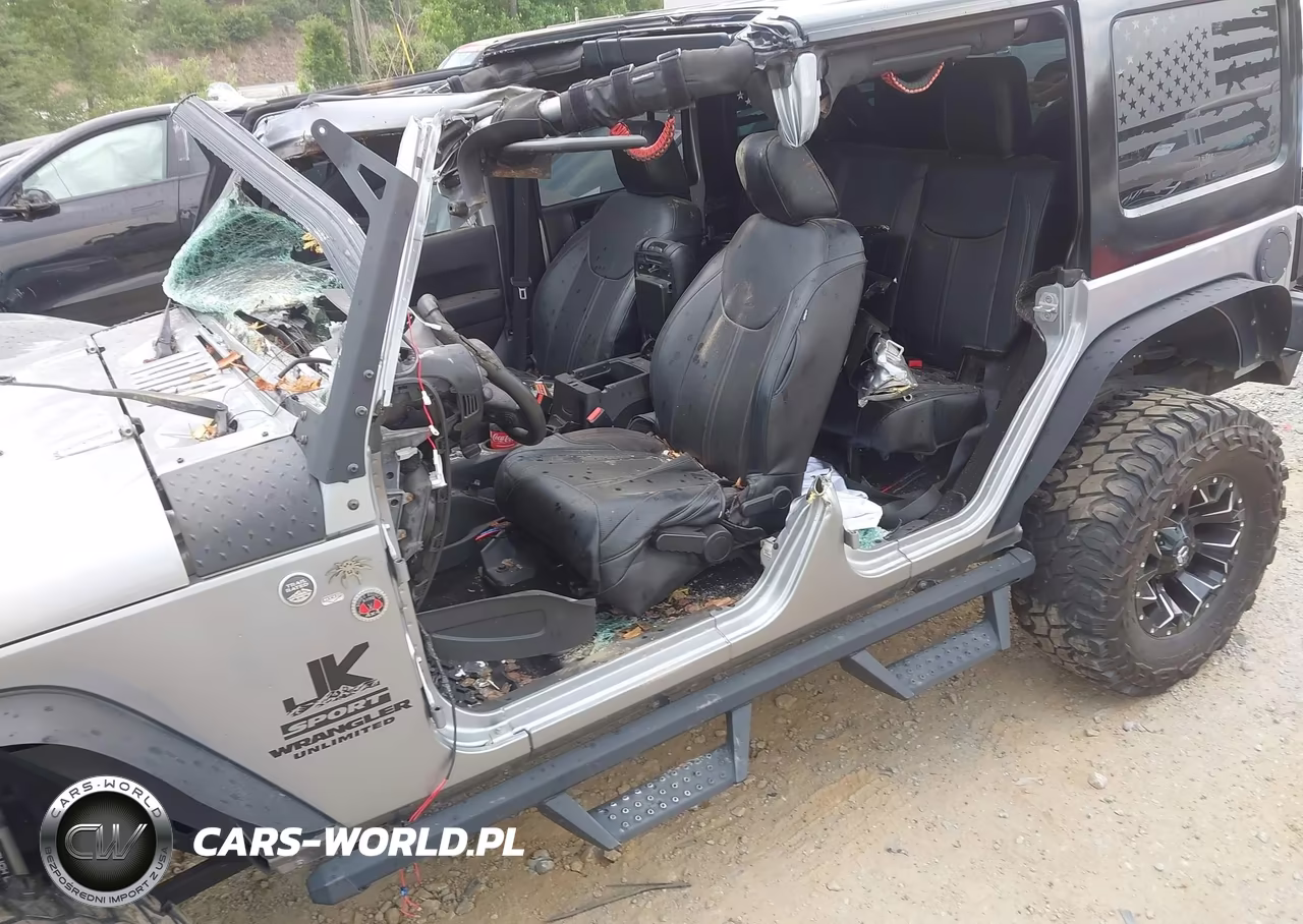 2013 Jeep Wrangler Unlimited Sport VIN:1C4BJWDG3DL545601 - 6