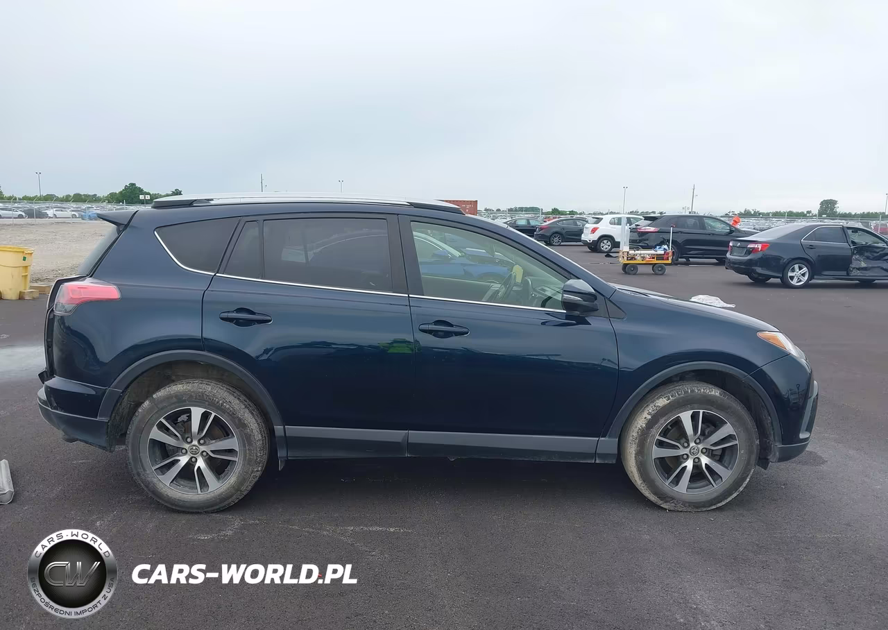 2017 Toyota Rav4 Xle VIN:JTMRFREV7HJ716530 - 14