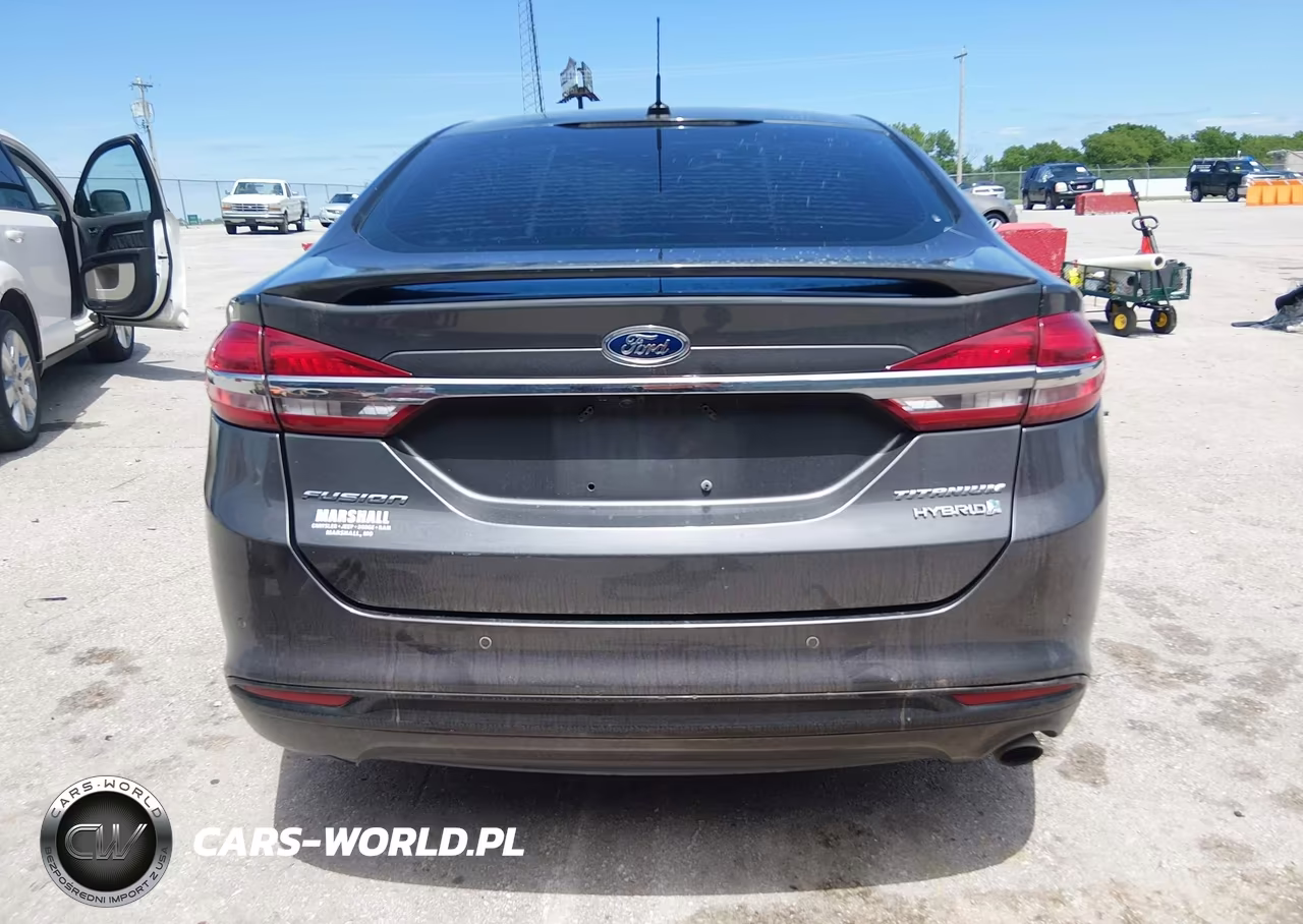 2018 Ford Fusion Hybrid Titanium VIN:3FA6P0RU9JR150918 - 17