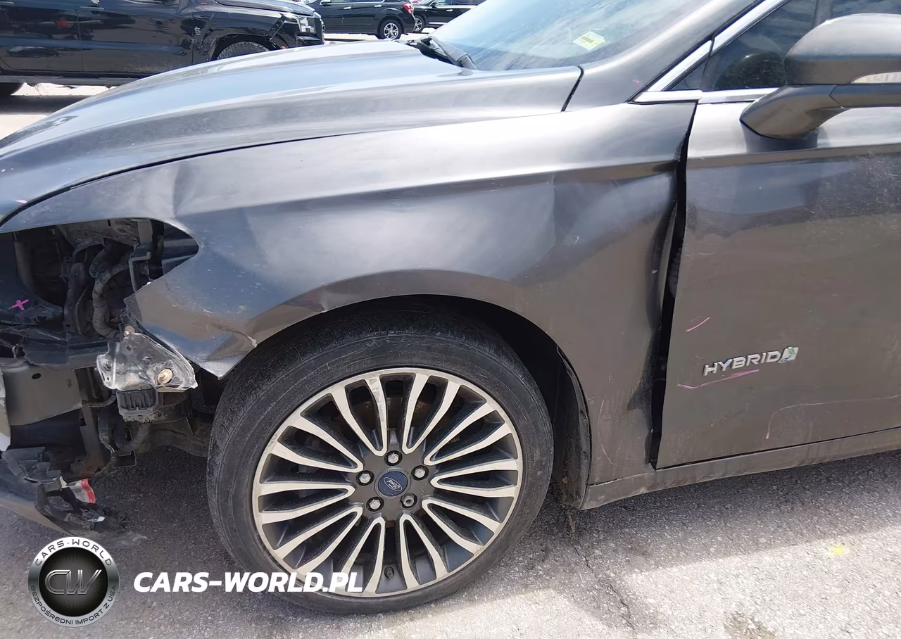 2018 Ford Fusion Hybrid Titanium VIN:3FA6P0RU9JR150918 - 18