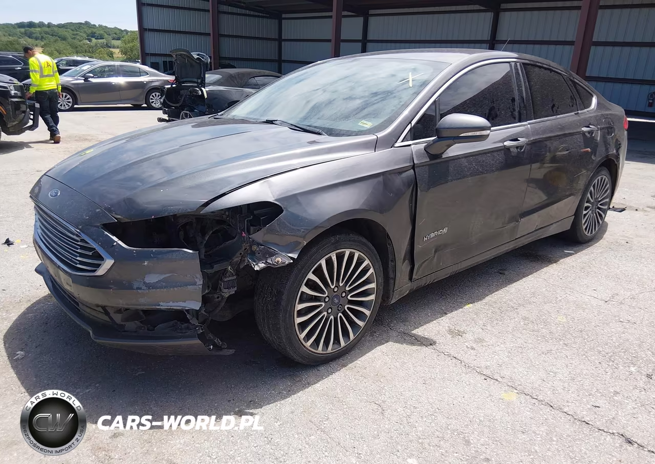 2018 Ford Fusion Hybrid Titanium VIN:3FA6P0RU9JR150918 - 2