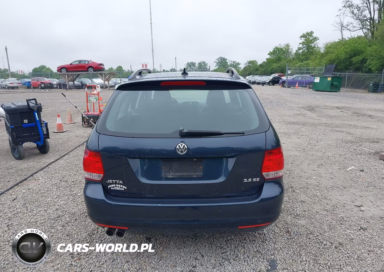 2010 Volkswagen Jetta Se VIN:3VWTX7AJXAM615658 - 17