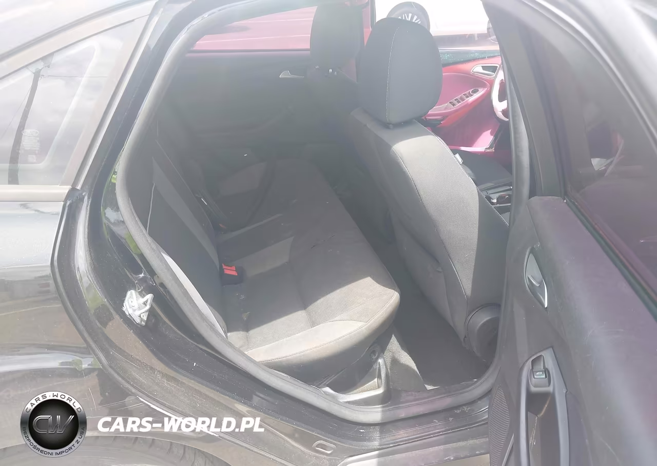 2014 Ford Focus Se VIN:1FADP3F20EL254052 - 8