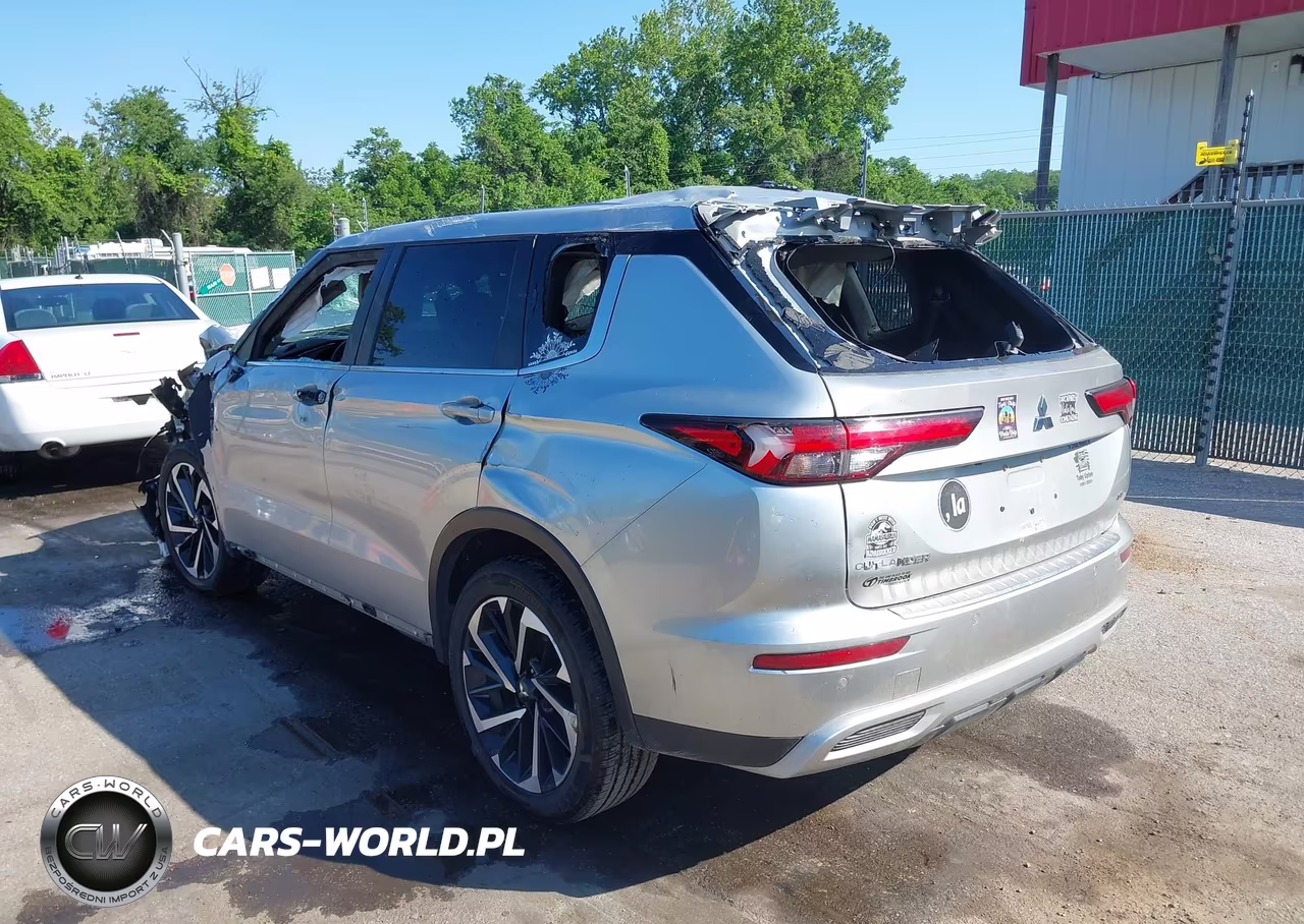 2022 Mitsubishi Outlander Black Edition S-Awc-Se 2.5 S-Awc-Se Launch Edition S-Awc VIN:JA4J4UA88NZ011670 - 3