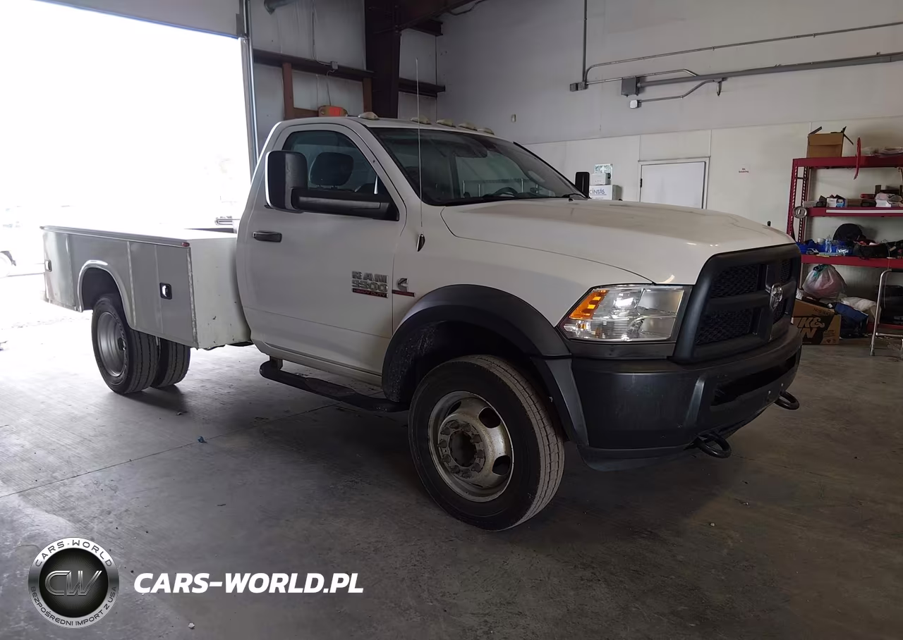 2014 Ram 5500 Chassis Tradesman-Slt