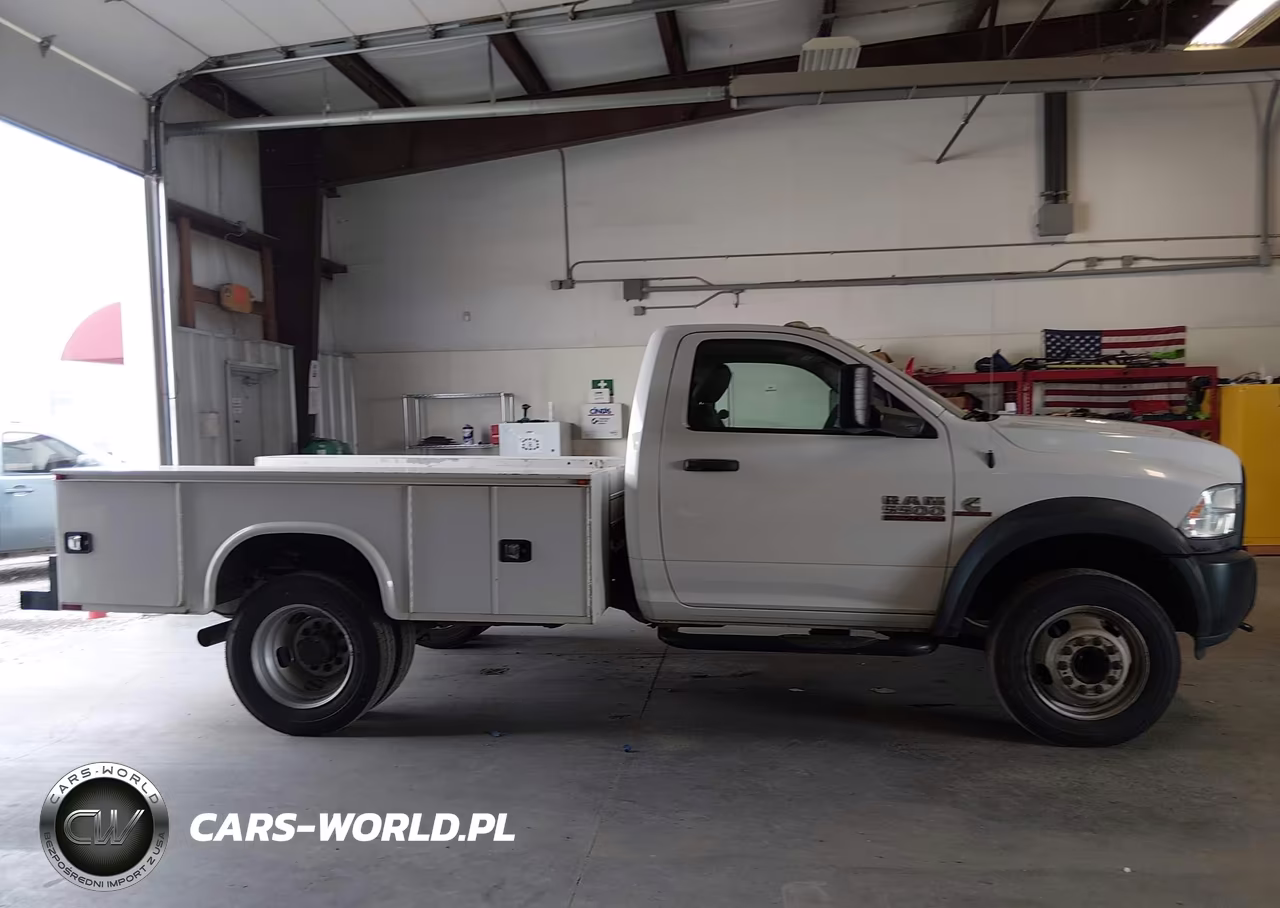 2014 Ram 5500 Chassis Tradesman-Slt VIN:3C7WRMAL0EG301518 - 13