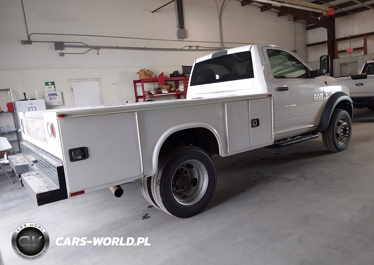 2014 Ram 5500 Chassis Tradesman-Slt VIN:3C7WRMAL0EG301518 - 4
